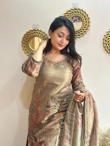 JUHI (3).webp