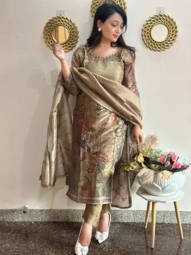 TrendNest _Full Hand Work Erode Silk Kurti Pant with Dupatta – A Masterpiece of Traditional Artistry